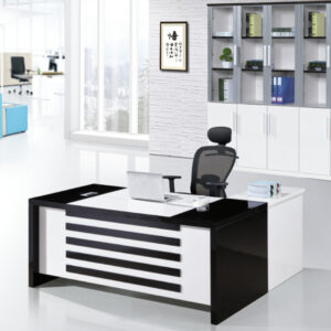 Modern Manager's Office Desk With Minimalist Design